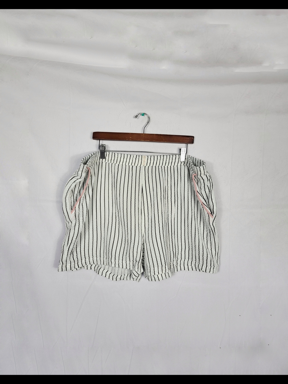 Women's XL Serra Striped Shorts